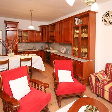 Da Nonna Maria Apartment กัสเตลซาร์โด ภายนอก รูปภาพ